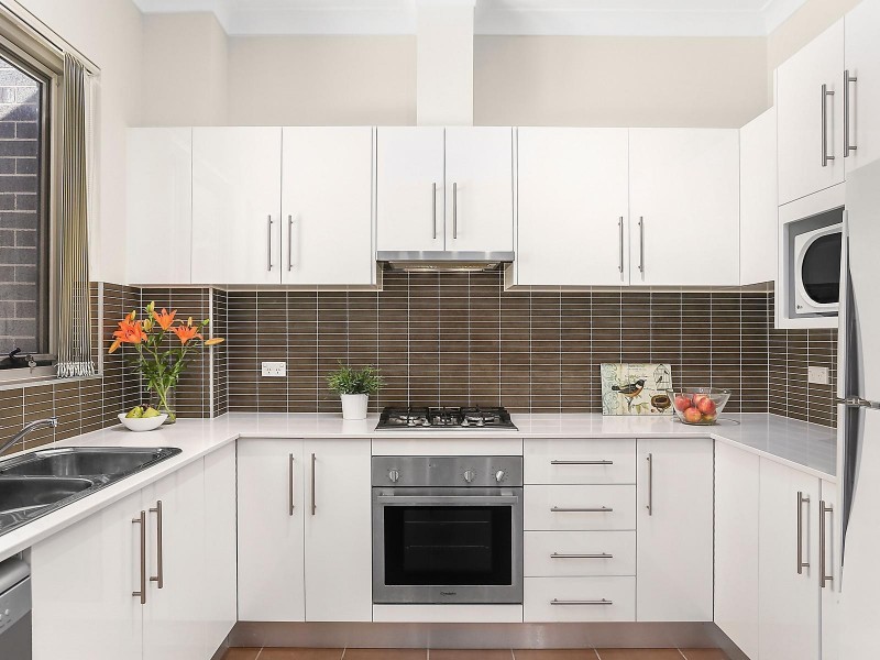 1/24 The Avenue, Hurstville NSW 2220