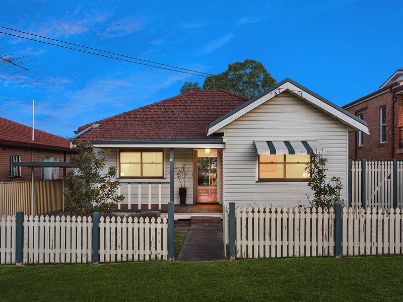 36 Carrington Avenue, Mortdale NSW 2223