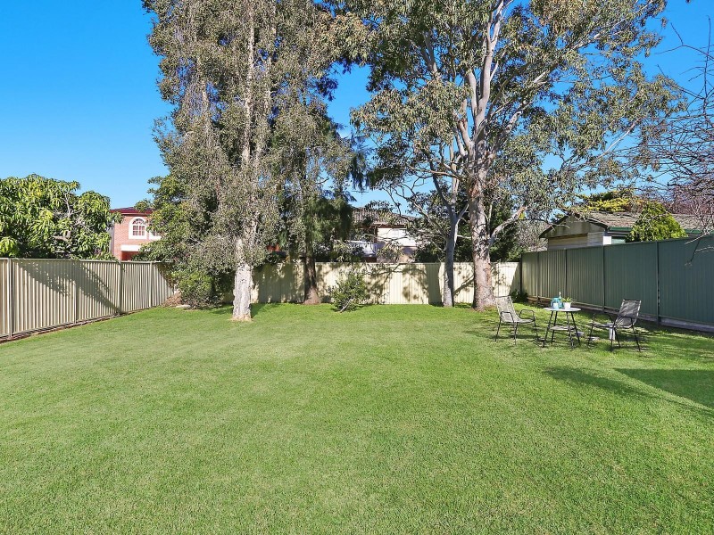 36 Carrington Avenue, Mortdale NSW 2223