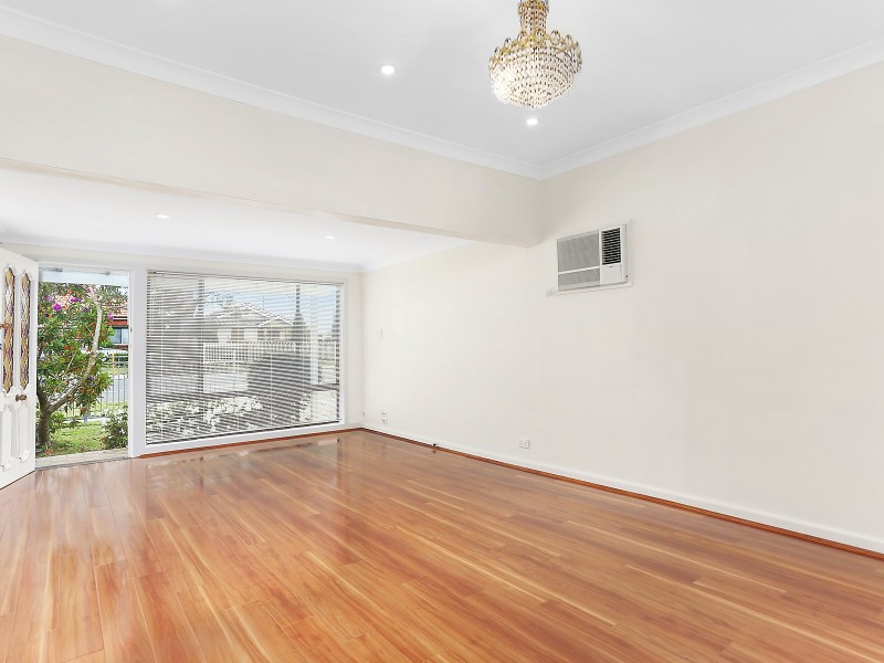 142 Hillcrest Avenue, Hurstville Grove NSW 2220