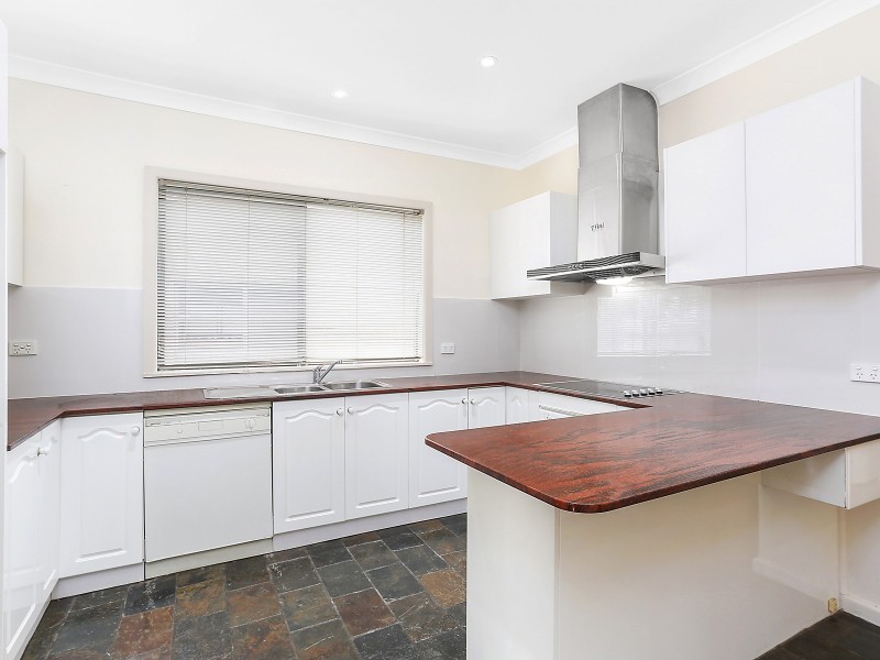 142 Hillcrest Avenue, Hurstville Grove NSW 2220