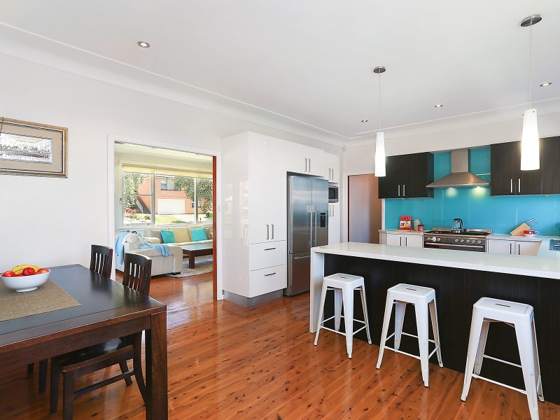 1 Pamela Avenue, Peakhurst Heights NSW 2210