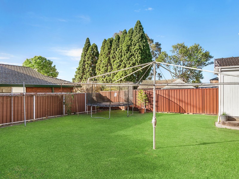 76 Edgbaston Road, Beverly Hills NSW 2209