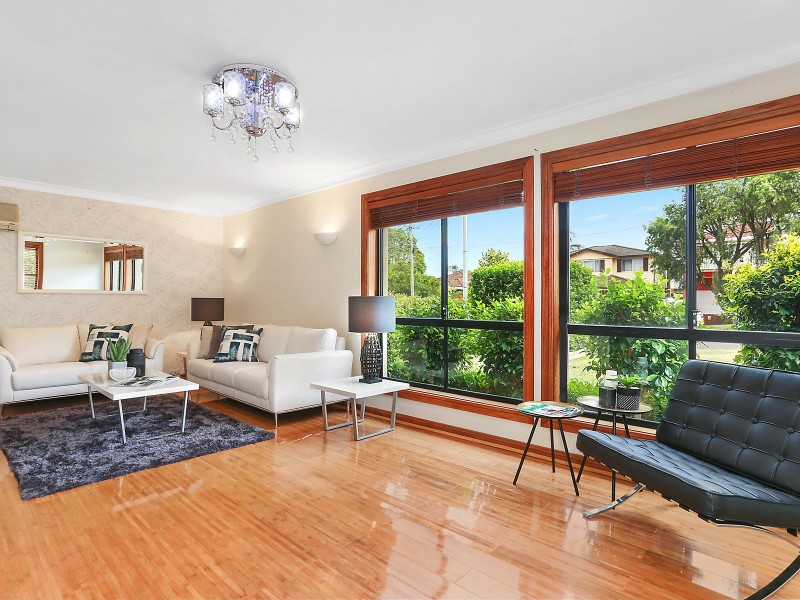 19 Vista Heights Road, Miranda NSW 2228