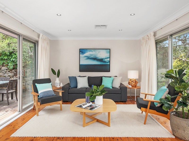 12 Oak Street, Lugarno NSW 2210