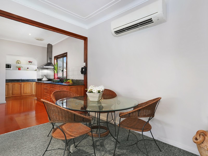 4 Haigh Avenue, Roselands NSW 2196