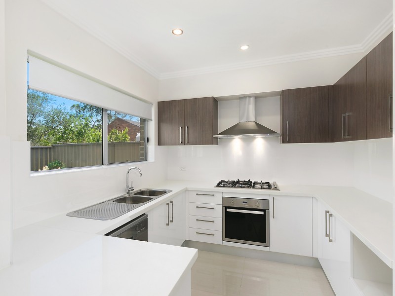 4/48 Johnstone Street, Peakhurst NSW 2210