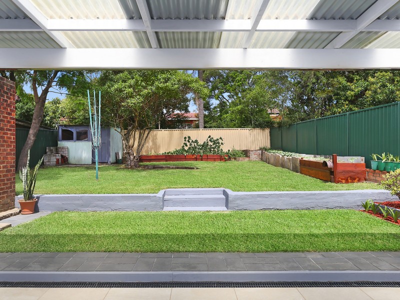 55 Tallawalla Street, Beverly Hills NSW 2209