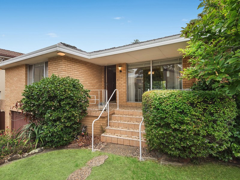 9 Wren Place, Lugarno NSW 2210