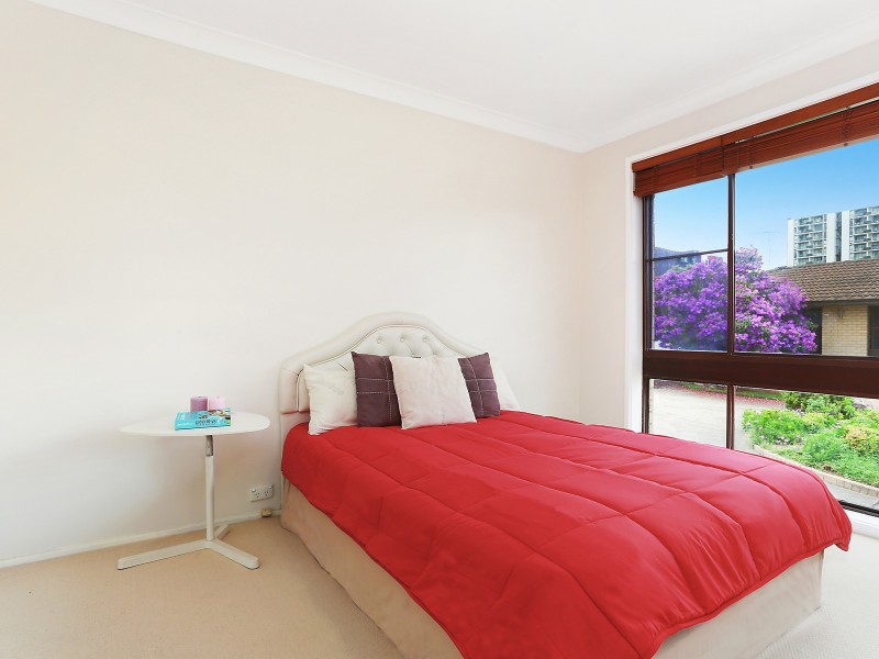 2/24 Bassett Street, Hurstville NSW 2220