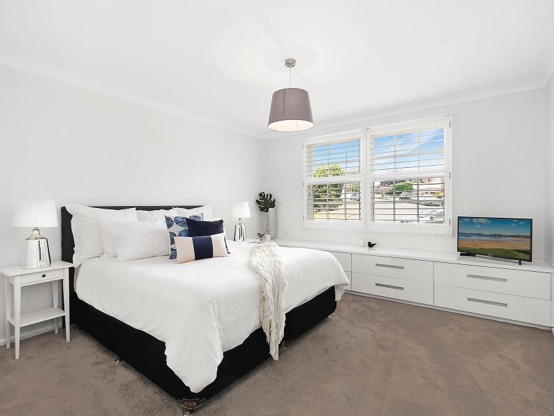 3 Gentian Place, Lugarno NSW 2210