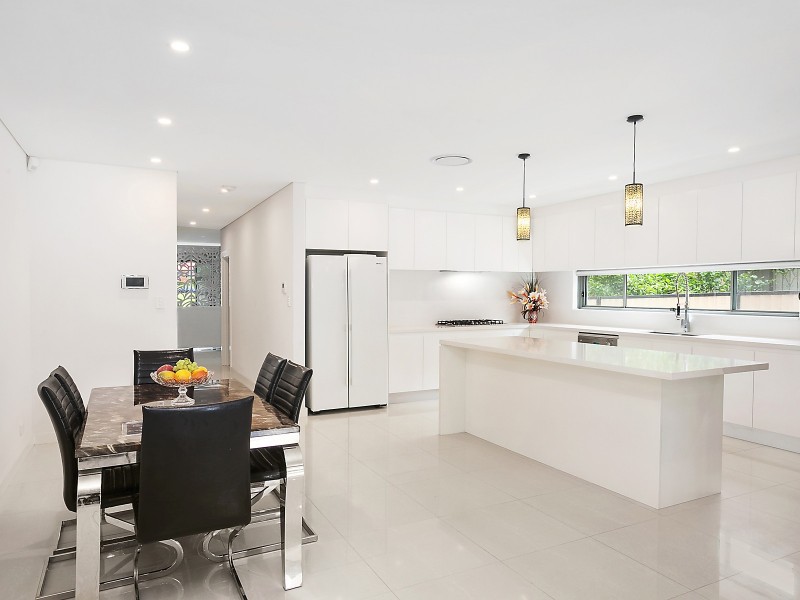 22 Lyle Avenue, Hurstville NSW 2220