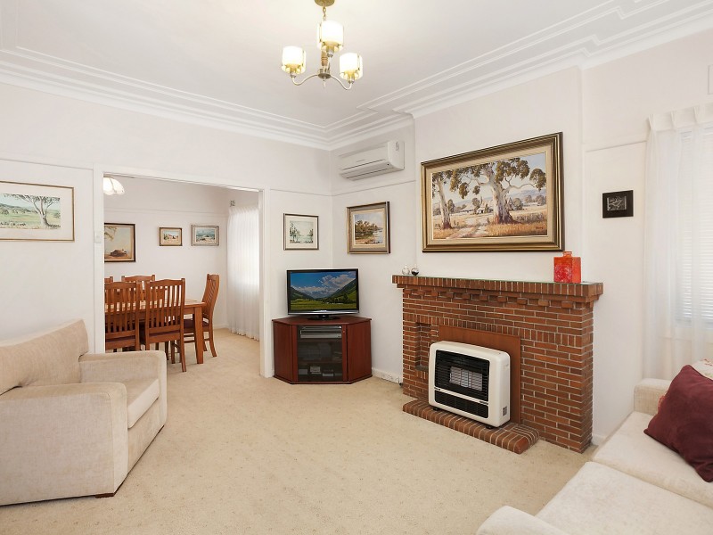 56 Hilton Avenue, Roselands NSW 2196