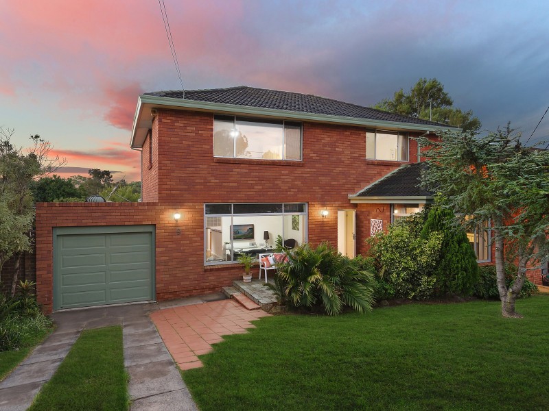 9 Waterside Parade, Peakhurst Heights NSW 2210