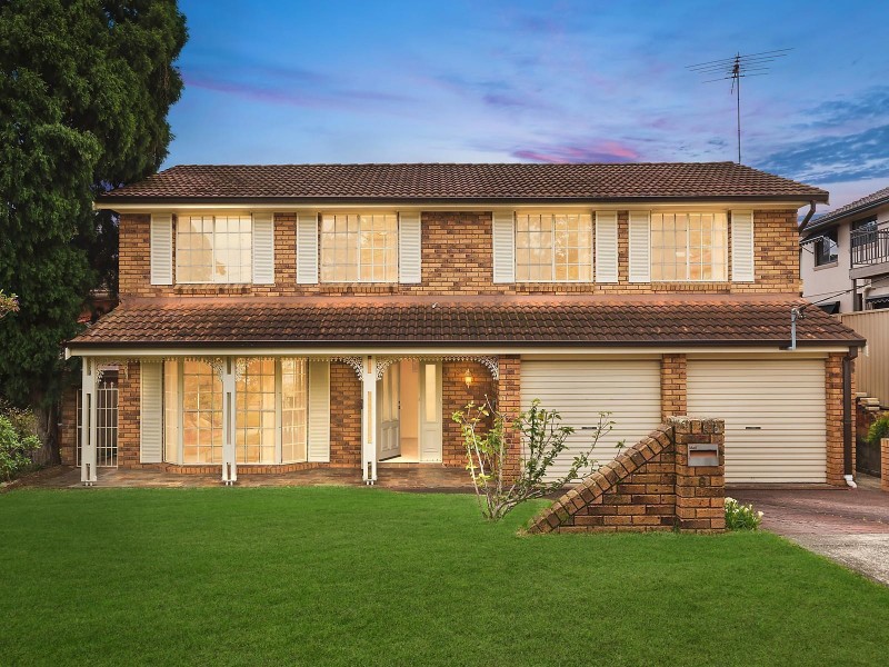 6 Fairway Avenue, Mortdale NSW 2223