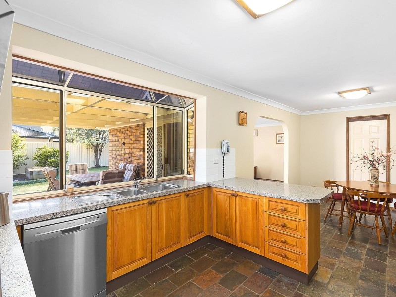 6 Fairway Avenue, Mortdale NSW 2223