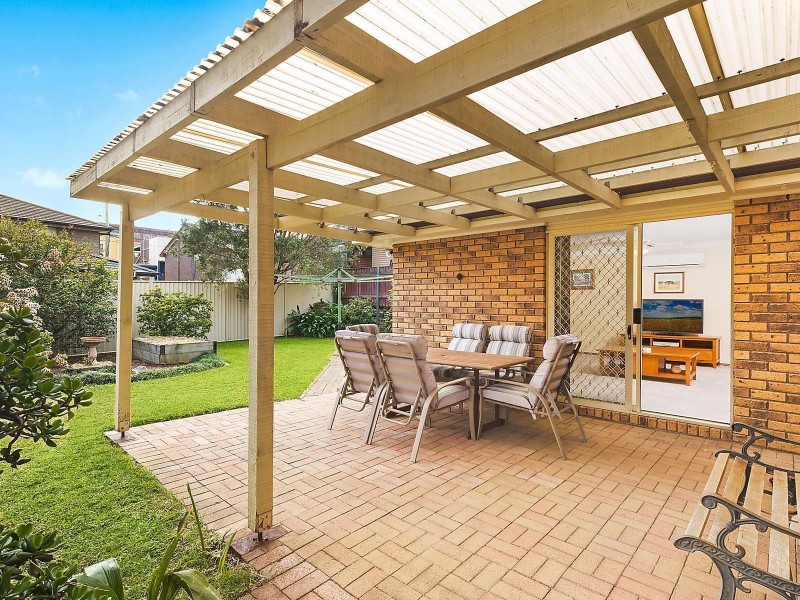 6 Fairway Avenue, Mortdale NSW 2223