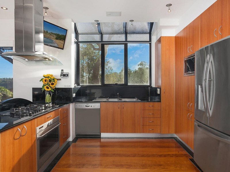 176 Lugarno Parade, Lugarno NSW 2210
