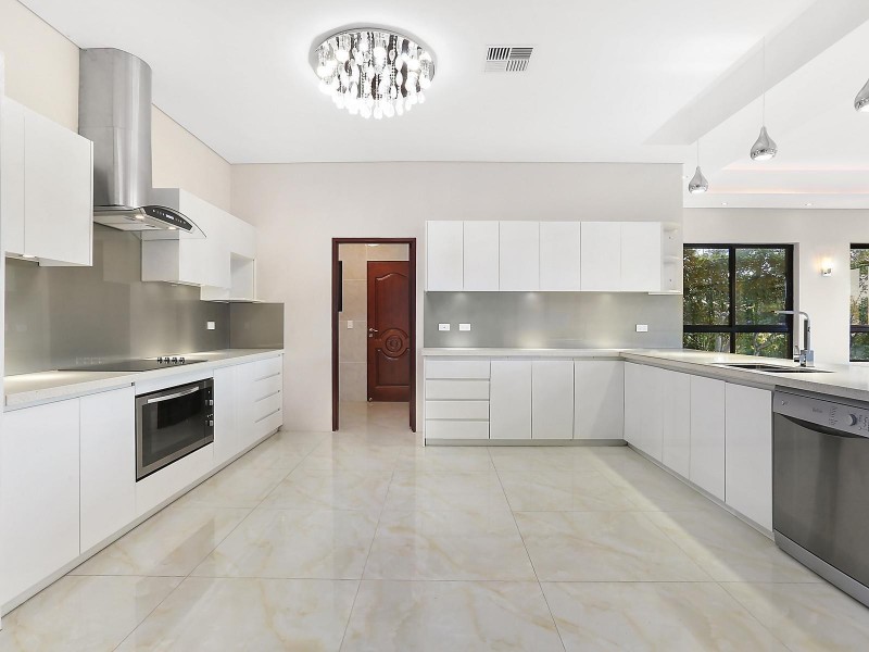 170A Lugarno Parade, Lugarno NSW 2210