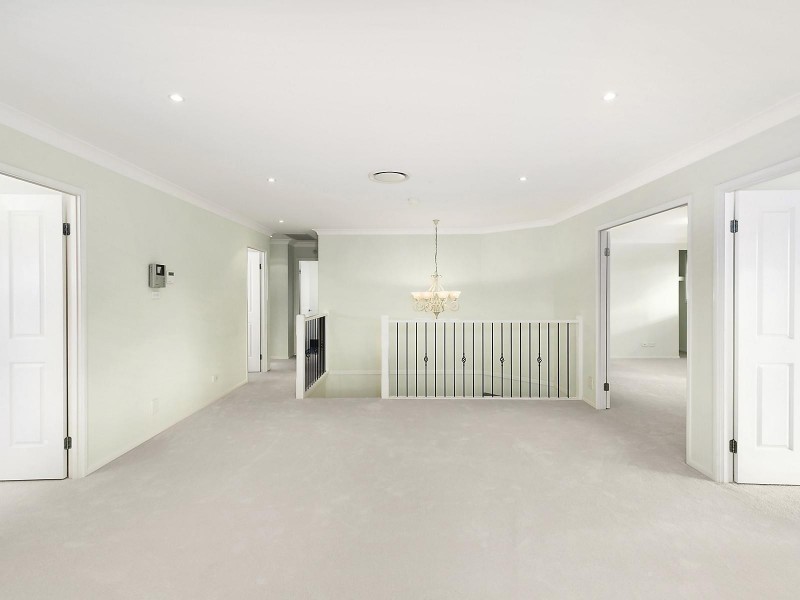 10 Ogilvy Street, Peakhurst NSW 2210