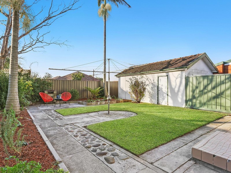 23 Mayfair Crescent, Beverly Hills NSW 2209