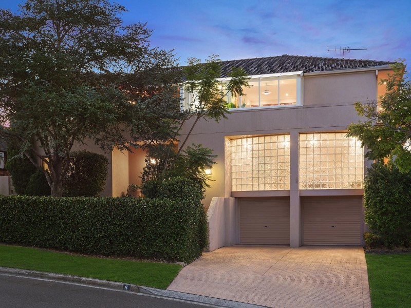 5 Leavesden Place, Sylvania NSW 2224