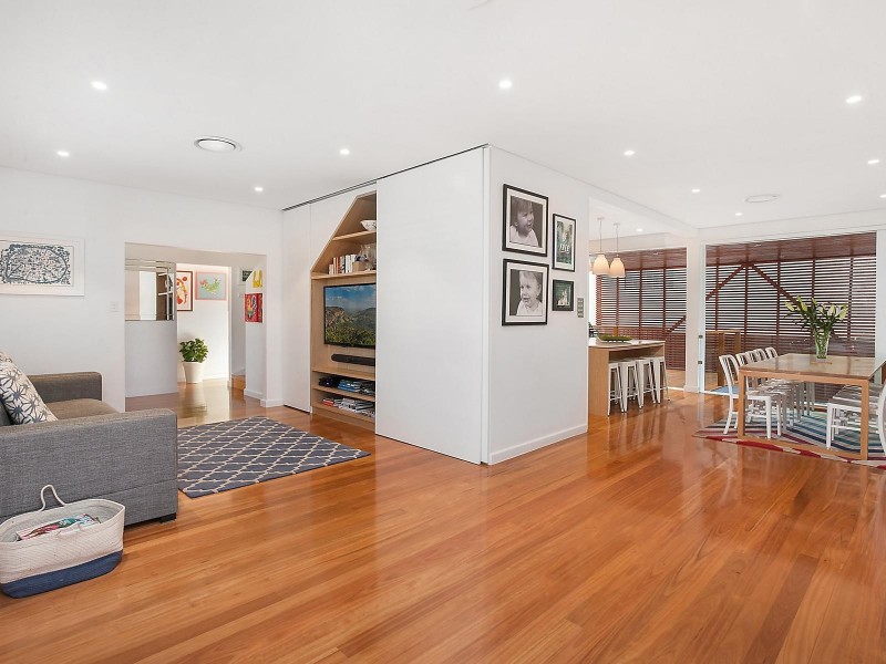 6 Carinya Place, Carss Park NSW 2221