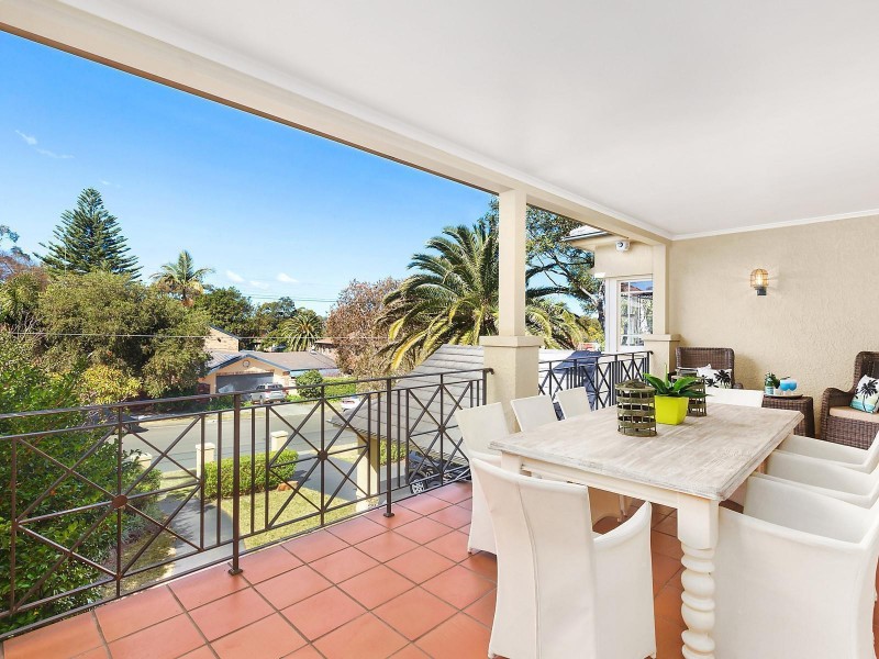 261 Connells Point Road, Connells Point NSW 2221