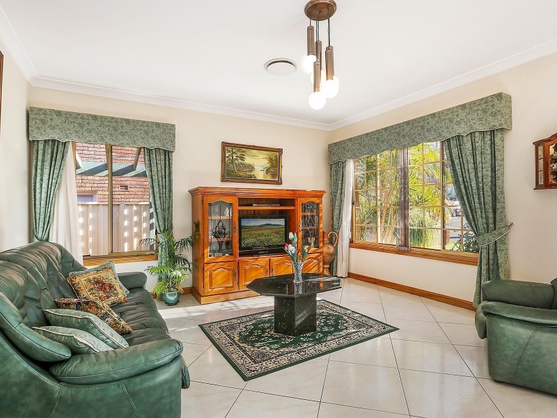 13 Daisy Avenue, Penshurst NSW 2222