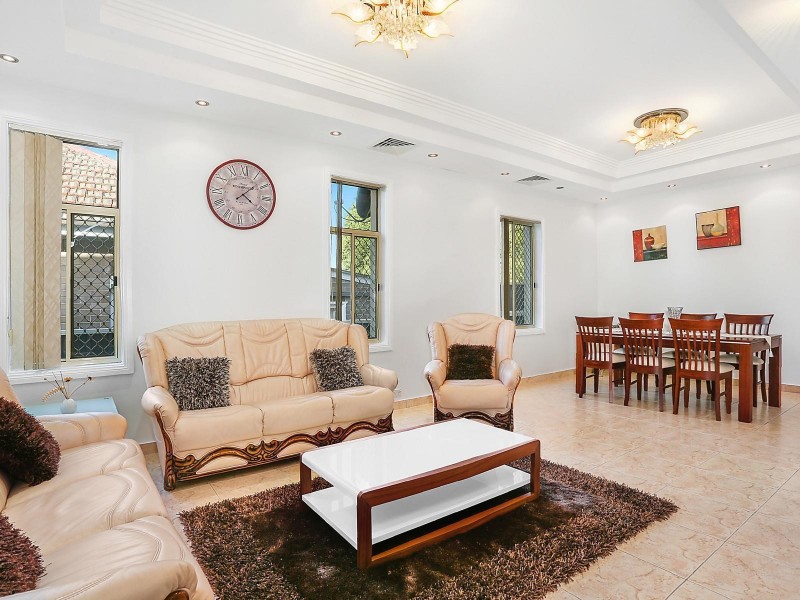 6 John Street, Bexley NSW 2207