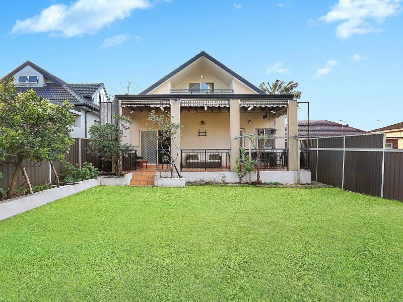 6 John Street, Bexley NSW 2207