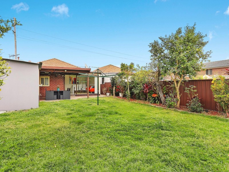 98 Gloucester Road, Hurstville NSW 2220