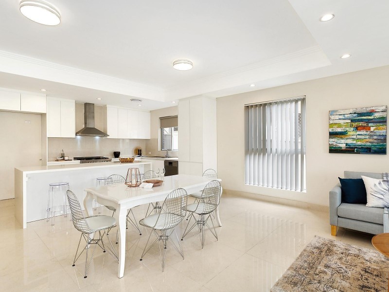 14A Queens Road, Hurstville NSW 2220