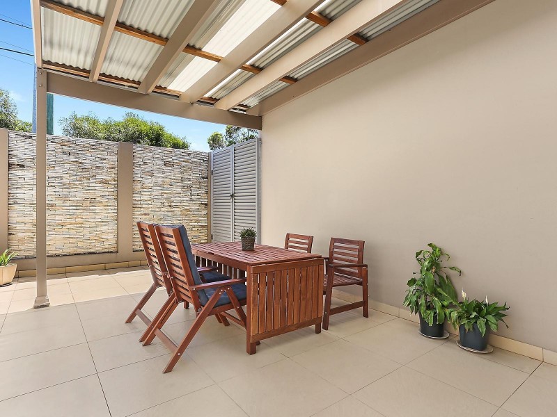 1E Barnards Avenue, Hurstville NSW 2220