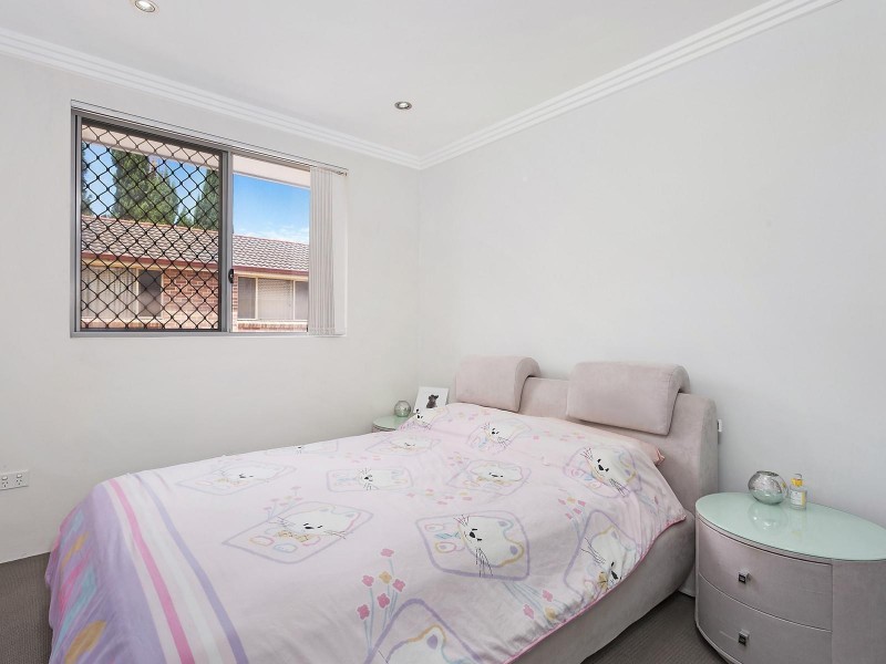 2/6 Graham Road, Narwee NSW 2209