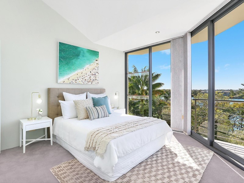 18 Woodlands Avenue, Blakehurst NSW 2221