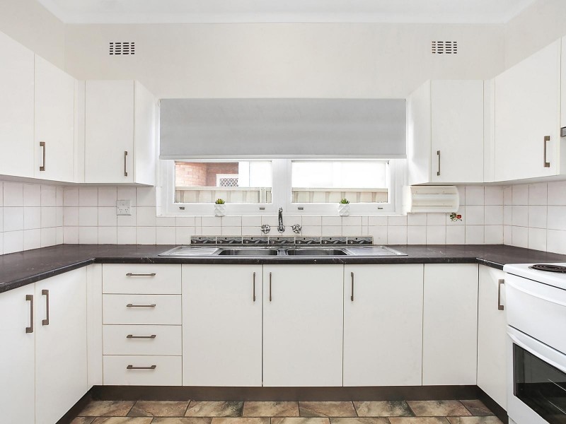 183 Gloucester Road, Beverly Hills NSW 2209