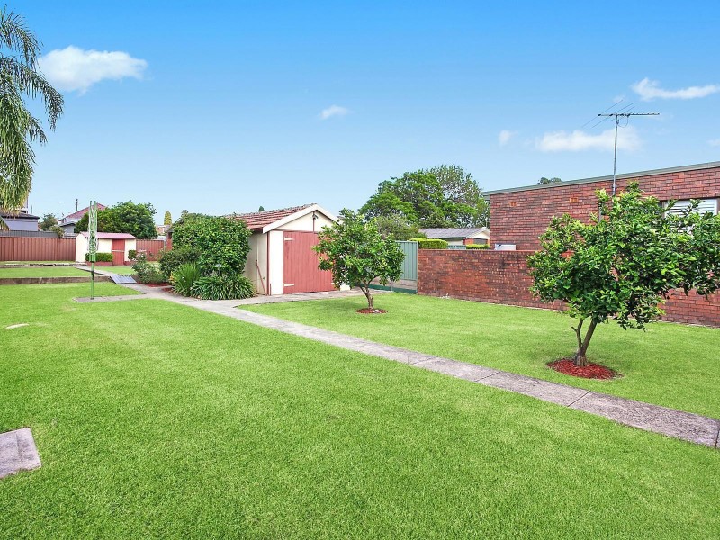 183 Gloucester Road, Beverly Hills NSW 2209