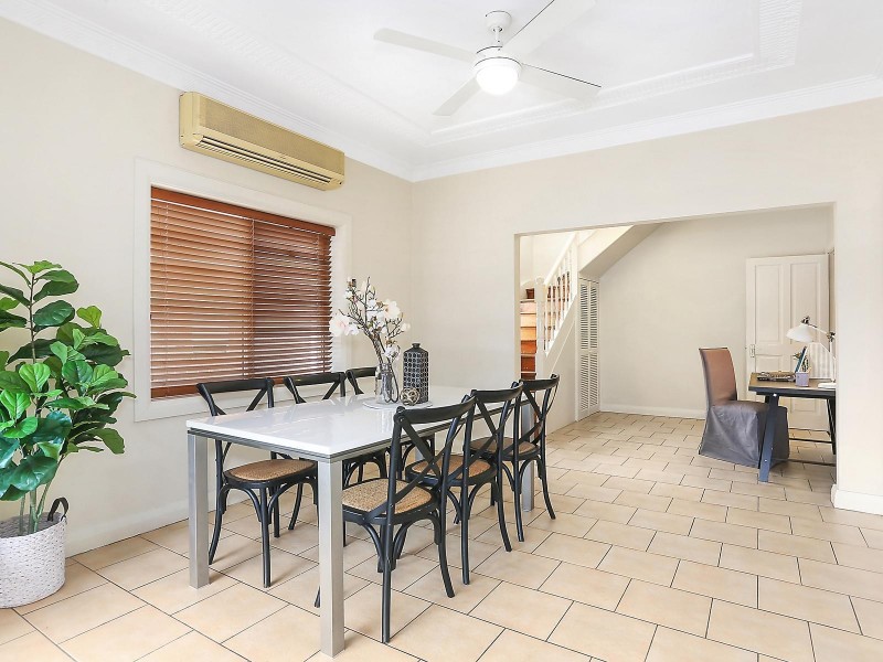 27 Mcraes Avenue, Penshurst NSW 2222