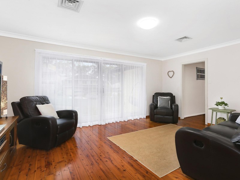 88 Allwood Crescent, Lugarno NSW 2210