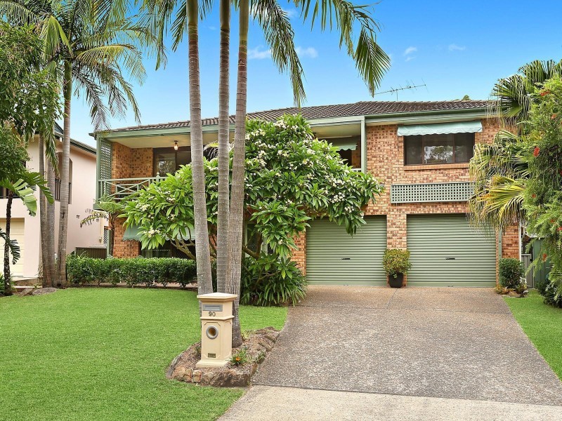 90 Morshead Drive, Connells Point NSW 2221