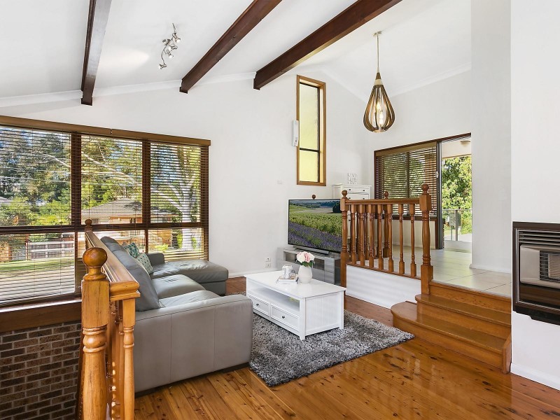 11 Leichhardt Crescent, Sylvania NSW 2224