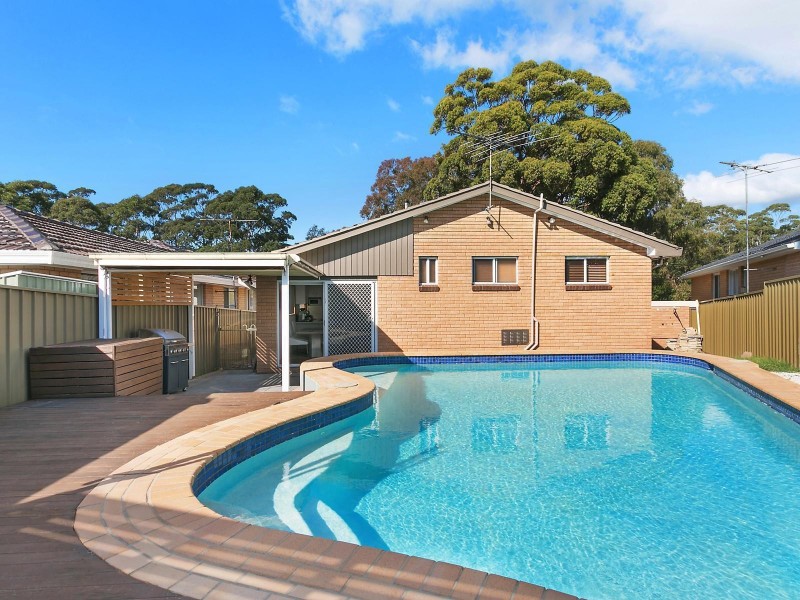 11 Leichhardt Crescent, Sylvania NSW 2224