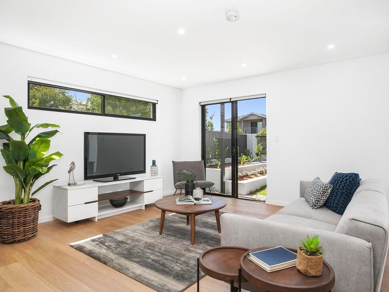 1/27 Birdwood Street, Sylvania NSW 2224