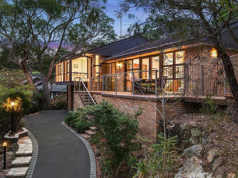 16 Elm Street, Lugarno NSW 2210