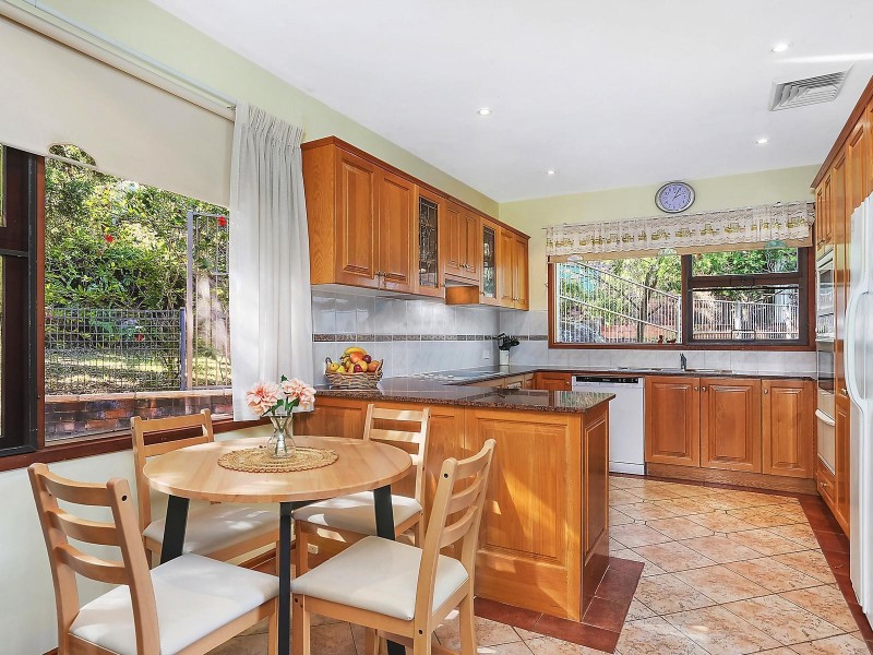 16 Elm Street, Lugarno NSW 2210