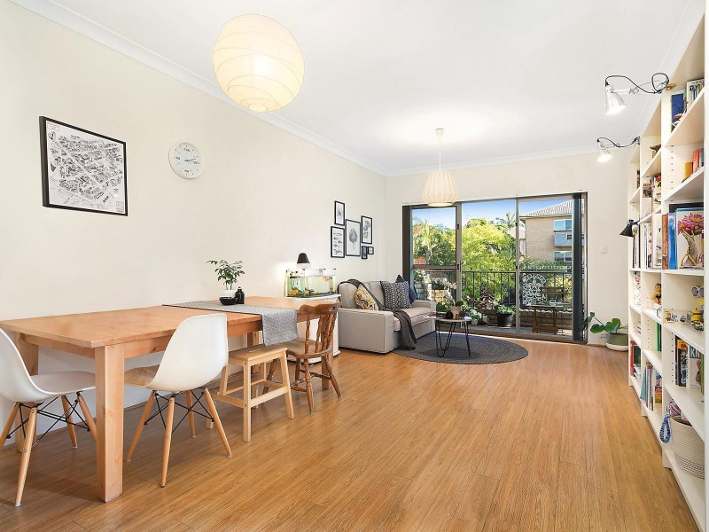 4/6 Carnarvon Street, Carlton NSW 2218