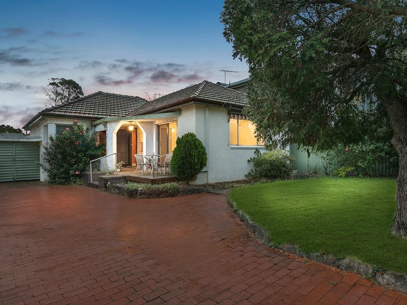 104 Ramsay Road, Picnic Point NSW 2213