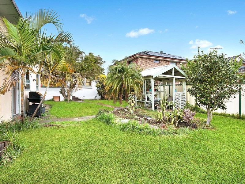 104 Ramsay Road, Picnic Point NSW 2213