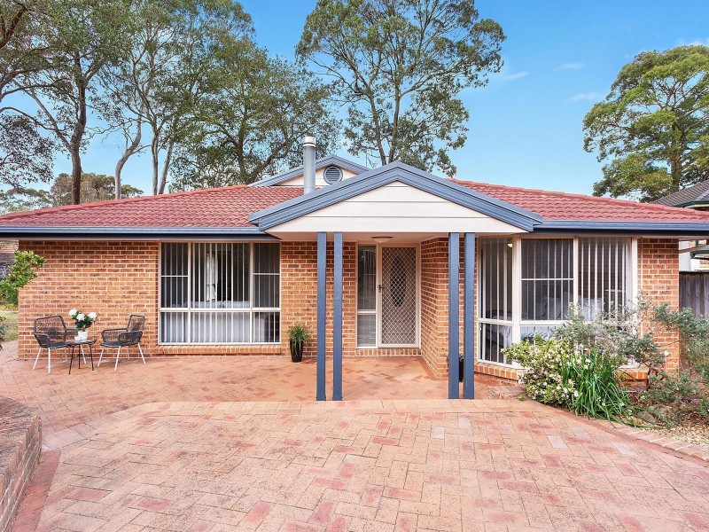 8 Claret Ash Grove, Menai NSW 2234